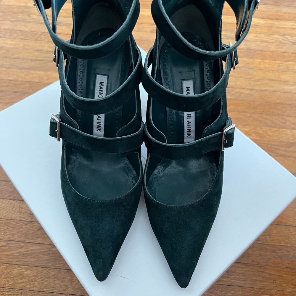 Manolo blahnik pumps